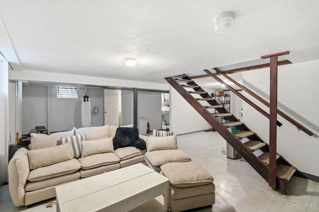 263 Forestwood Drive, Springfield Twp., OH 45216