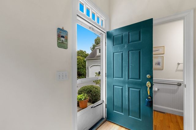 2 Harding Ln, Harwich, MA 02645