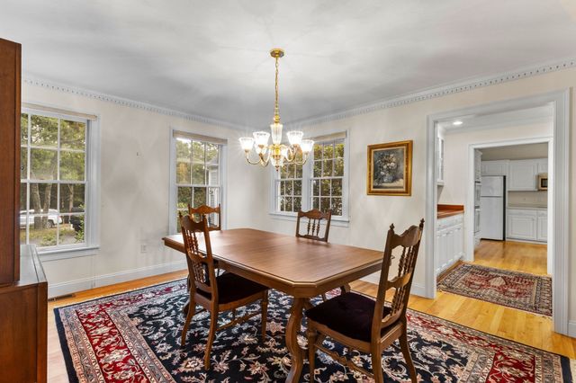 2 Harding Ln, Harwich, MA 02645