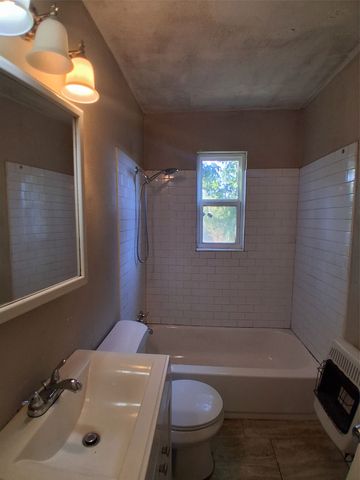 2133 Glenfield Avenue, Dallas, TX 75224