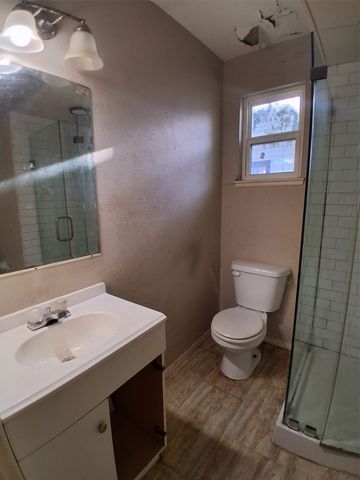 2133 Glenfield Avenue, Dallas, TX 75224