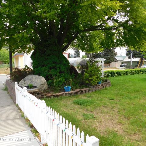 81 Cedar ST, Priest River, ID 83856