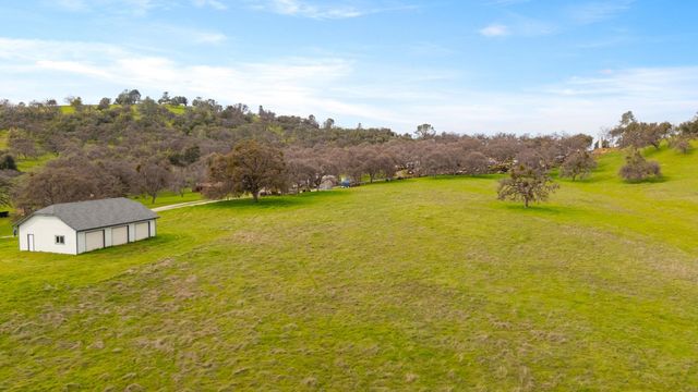 8650 Fraguero Rd, Sonora, CA 95370