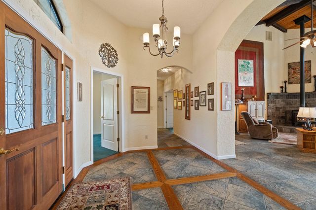 8650 Fraguero Rd, Sonora, CA 95370