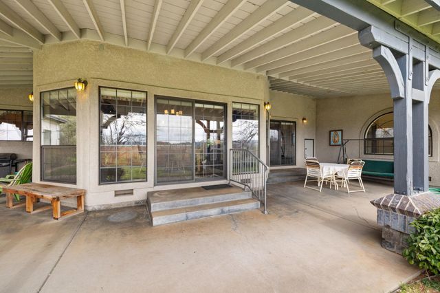 8650 Fraguero Rd, Sonora, CA 95370