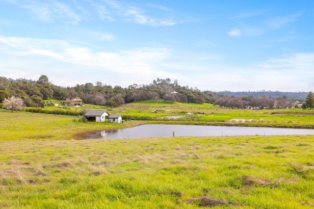 8650 Fraguero Rd, Sonora, CA 95370