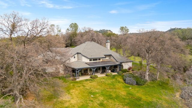 8650 Fraguero Rd, Sonora, CA 95370