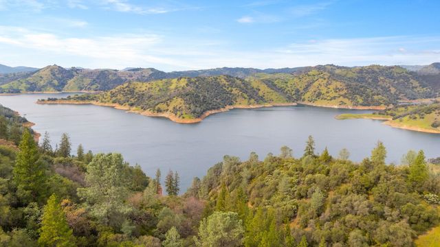 8650 Fraguero Rd, Sonora, CA 95370