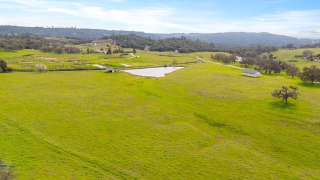 8650 Fraguero Rd, Sonora, CA 95370