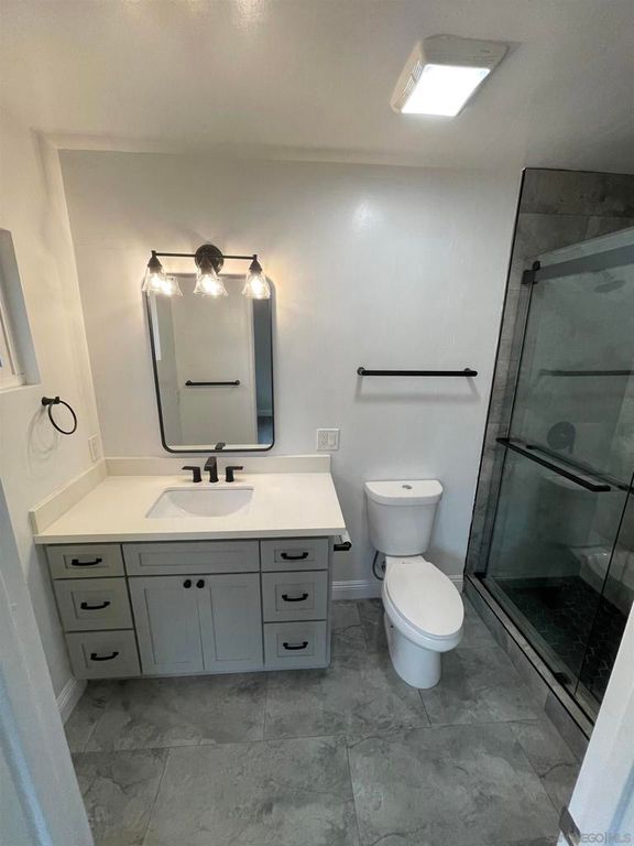 Image 13 of property listing at 1096 Grove Avenue, Imperial Beach, CA 91932