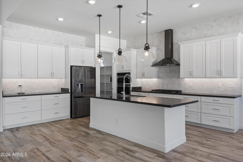 7576 W EVANS Drive, Peoria, AZ 85381 — photo 4