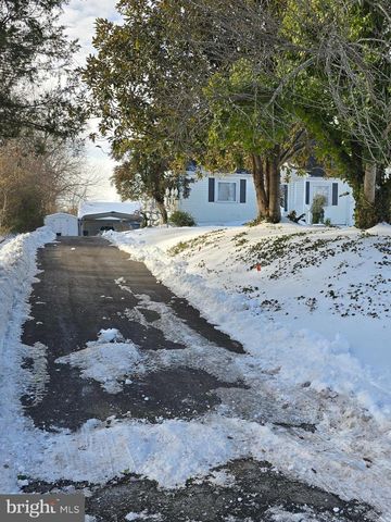 12 PORTER LN, Fredericksburg, VA 22405