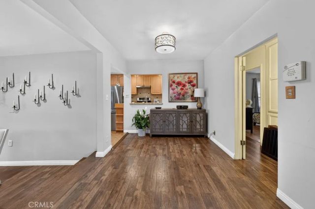 5711 Geyser Avenue, Tarzana, CA 91356
