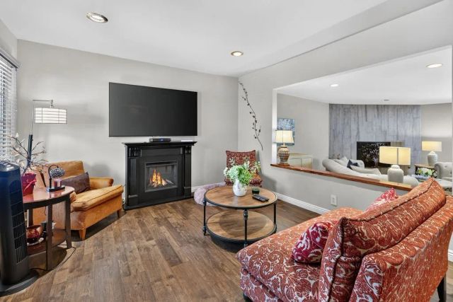 5711 Geyser Avenue, Tarzana, CA 91356