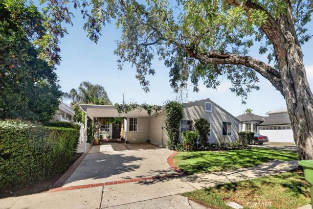 5711 Geyser Avenue, Tarzana, CA 91356
