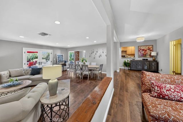 5711 Geyser Avenue, Tarzana, CA 91356