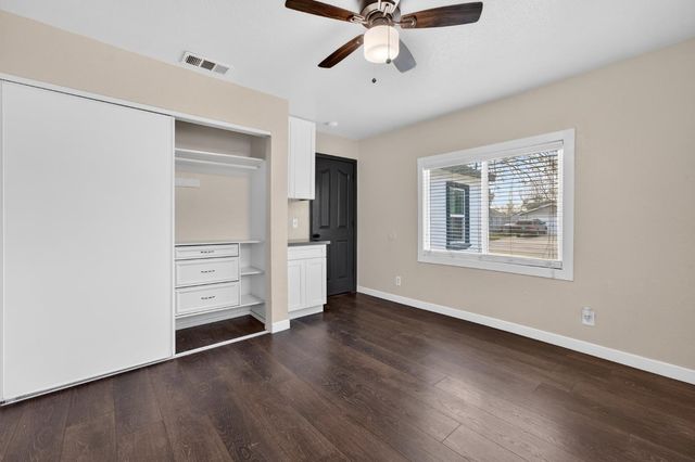 525 Lindsay Ave, Sacramento, CA 95838