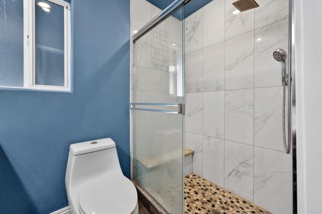 525 Lindsay Ave, Sacramento, CA 95838