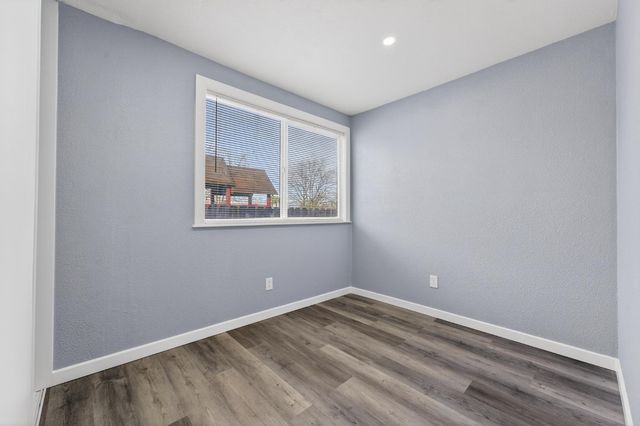 525 Lindsay Ave, Sacramento, CA 95838