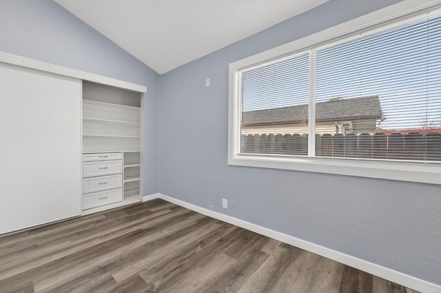 525 Lindsay Ave, Sacramento, CA 95838