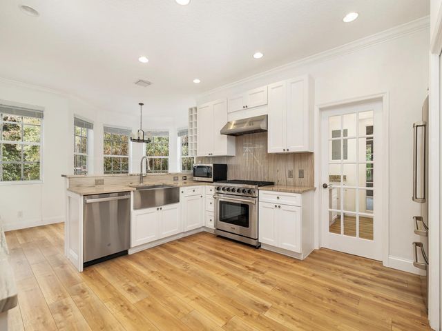 1001 SE Ranch Road, Jupiter, FL 33478