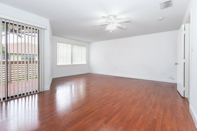 9981 W Atlantic Boulevard 9981, Coral Springs, FL 33071