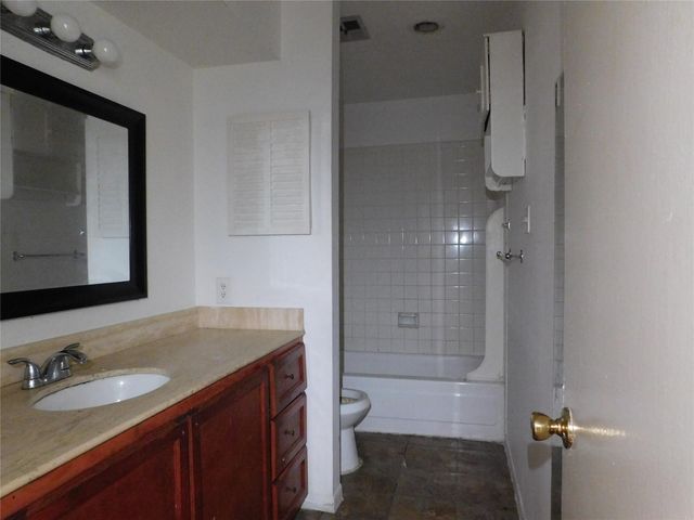 10211 Sugar Branch Drive 320, Houston, TX 77036