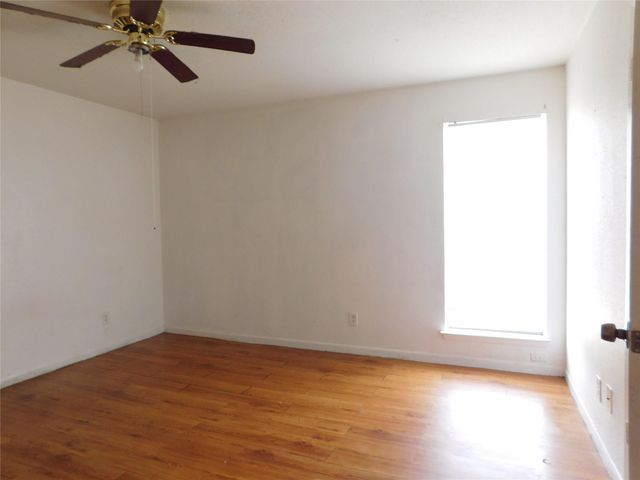 10211 Sugar Branch Drive 320, Houston, TX 77036