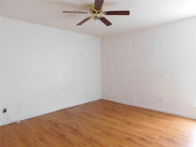10211 Sugar Branch Drive 320, Houston, TX 77036