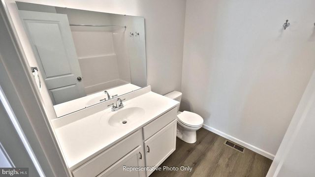 106 FOUNDRY LN, Lebanon, PA 17042