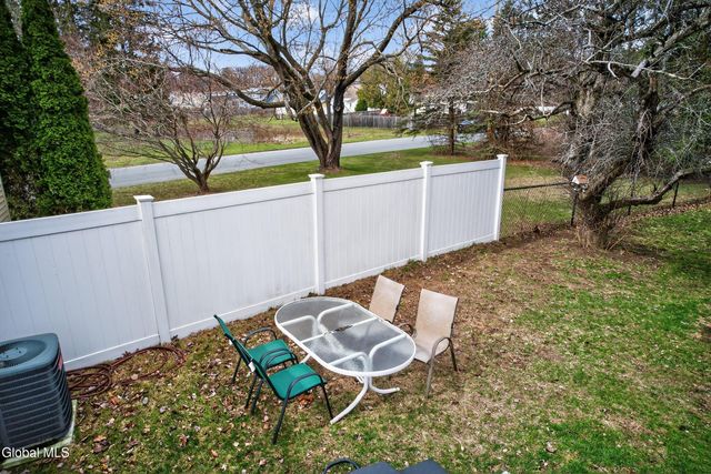1161 Jerry Avenue, Rotterdam, NY 12303
