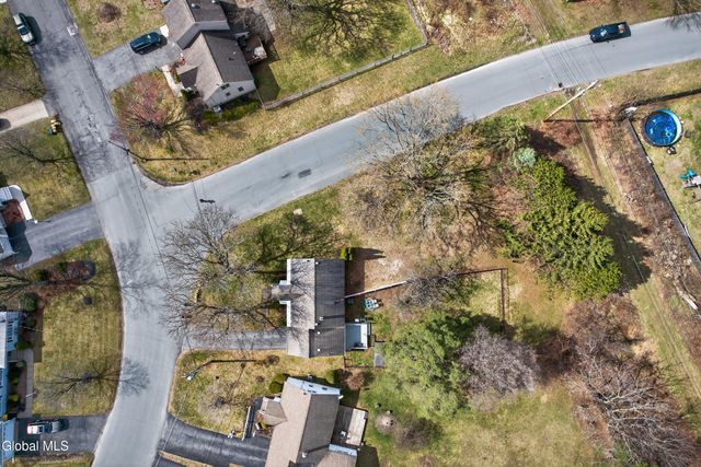 1161 Jerry Avenue, Rotterdam, NY 12303