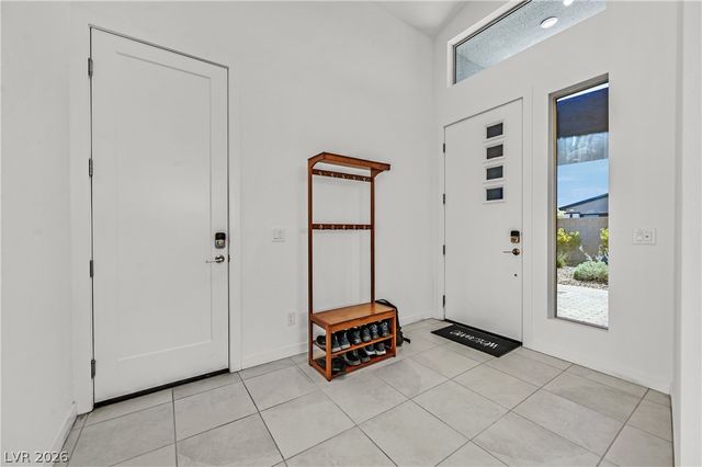 9715 Crisman Ridge Street, Las Vegas, NV 89141