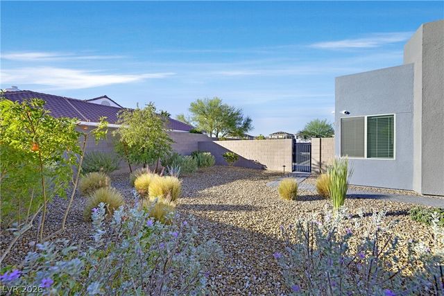 9715 Crisman Ridge Street, Las Vegas, NV 89141