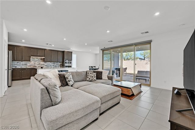 9715 Crisman Ridge Street, Las Vegas, NV 89141