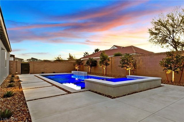 9715 Crisman Ridge Street, Las Vegas, NV 89141