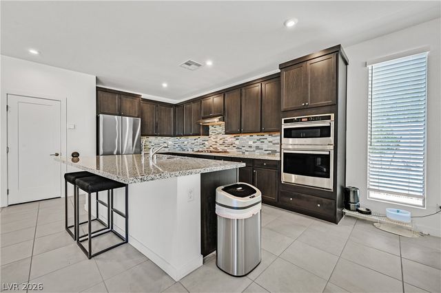 9715 Crisman Ridge Street, Las Vegas, NV 89141