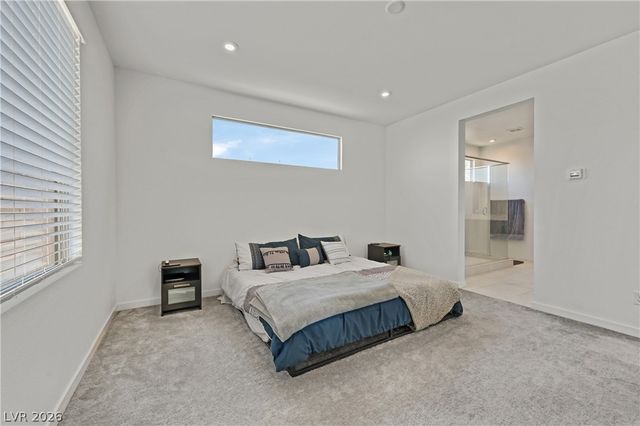 9715 Crisman Ridge Street, Las Vegas, NV 89141