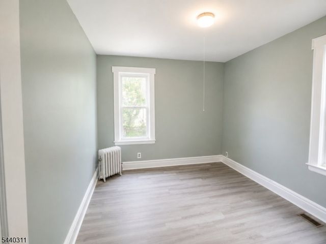 556 S Clinton St, East Orange City, NJ 07018