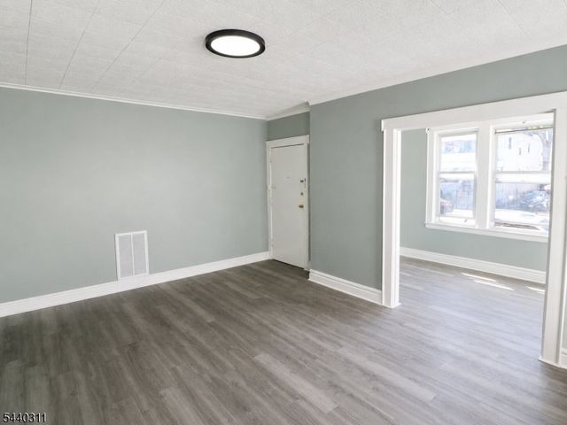 556 S Clinton St, East Orange City, NJ 07018