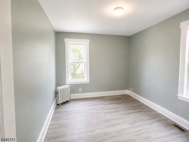 556 S Clinton St, East Orange City, NJ 07018