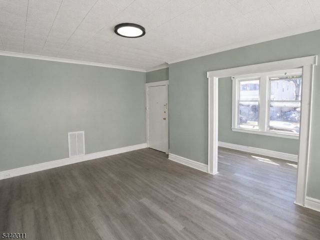 556 S Clinton St, East Orange City, NJ 07018
