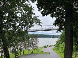 24 Hudson Heights Drive, Poughkeepsie, NY 12601