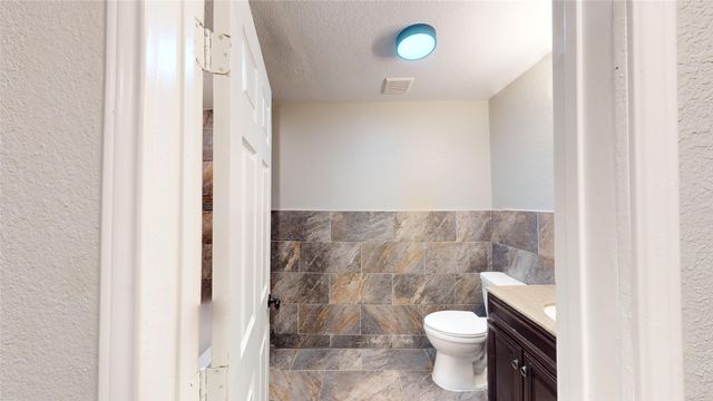 1415 N Luckett Street, Sherman, TX 75090