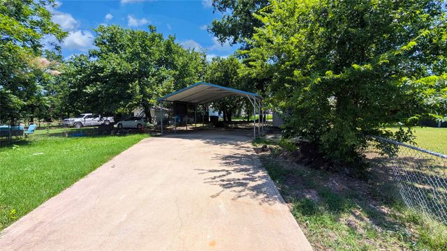 1415 N Luckett Street, Sherman, TX 75090