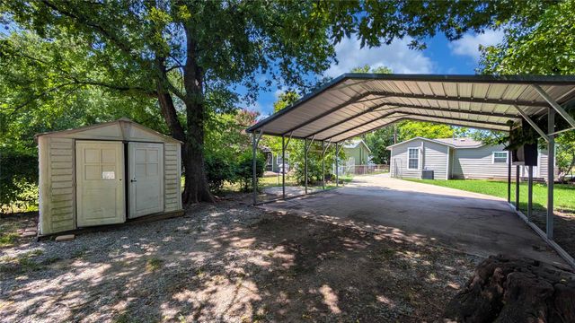 1415 N Luckett Street, Sherman, TX 75090