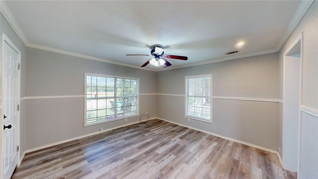 1415 N Luckett Street, Sherman, TX 75090