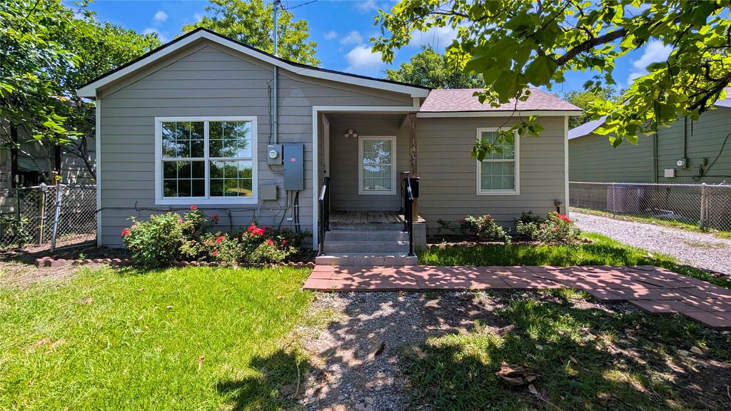 1415 N Luckett Street, Sherman, TX 75090