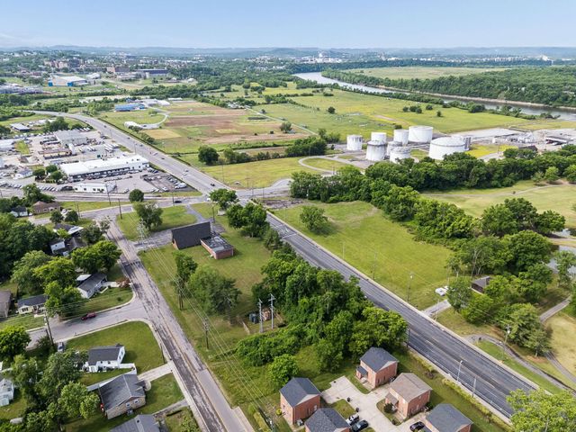 1811 28th Ave, N, Nashville, TN 37208
