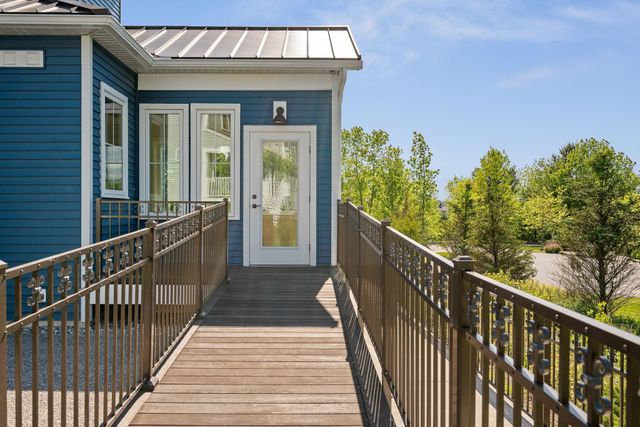 225 Midland Avenue, South Burlington, VT 05403